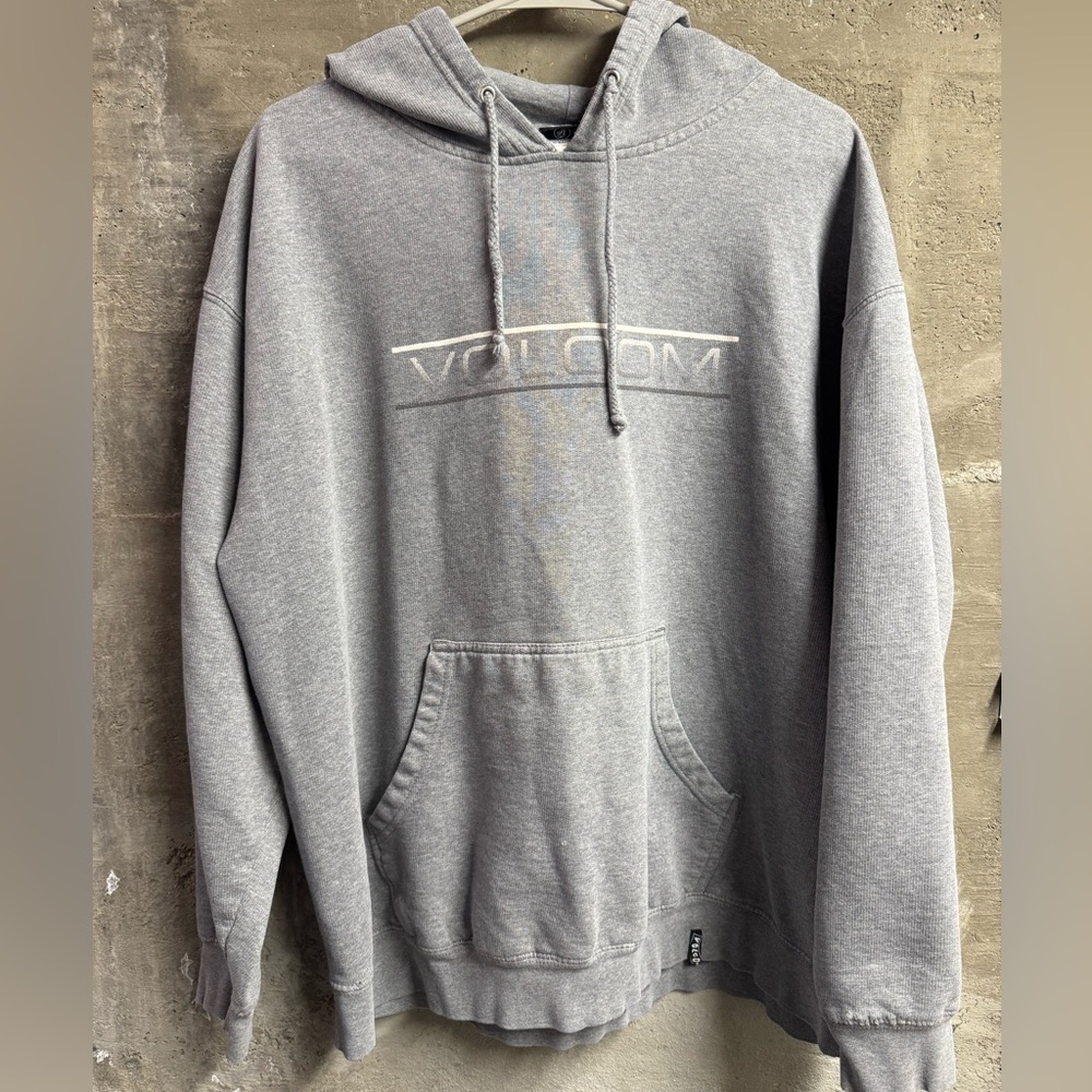 Y2K Vintage Volcom Men's Gray Pullover Hoodie